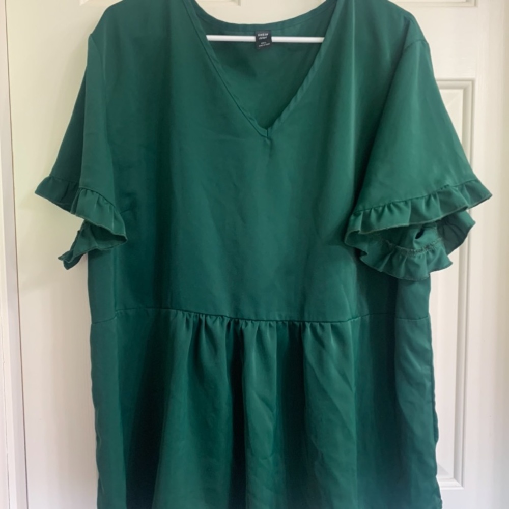 SHEIN Emerald Green V-Neck Ruffle Sleeve Blouse